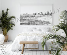 Cargar imagen en el visor de la galería, Impresión del horizonte de Tel Aviv, arte de pared imprimible en blanco y negro, paisaje de Israel