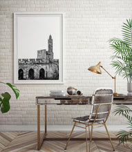 Load image into Gallery viewer, תמונת קיר של מגדל דוד בירושלים בשחור לבן, פרינט להדפסה