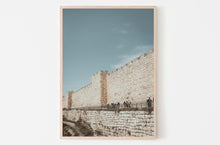 Load image into Gallery viewer, תמונה לקיר של חומות ירושלים על רקע שמיים כחולים, פרינט להדפסה