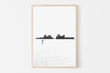 Load image into Gallery viewer, תמונה לקיר של סלעים בים בצרפת, פרינט להדפסה