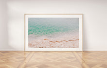 Load image into Gallery viewer, תמונה לקיר של מי הטורקיז של ים המלח, פרינט להדפסה