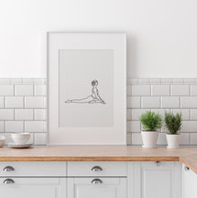 Load image into Gallery viewer, תמונה לקיר של ציור של אישה בתנוחת יוגה חצי יונה, פרינט להדפסה